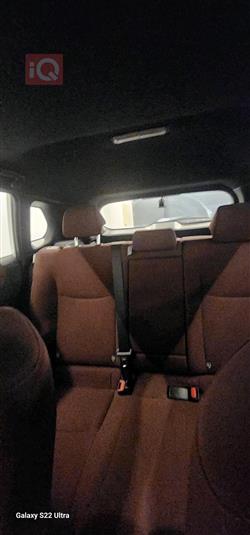 تۆیۆتا کۆرۆلا کرۆس